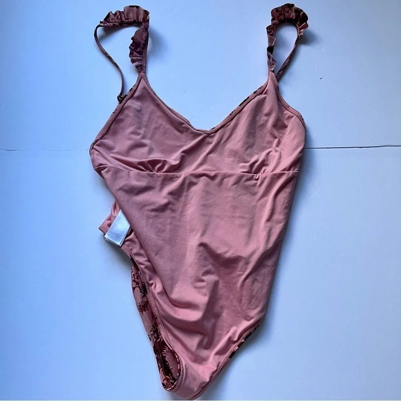 Topshop Swimsuit One Piece  Bathing Suit Floral Pink Ruffle Frill Romantic Sz 8 - Picture 13 of 16